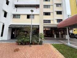 Tampines Street 21 (D18), Shop House #556631711
